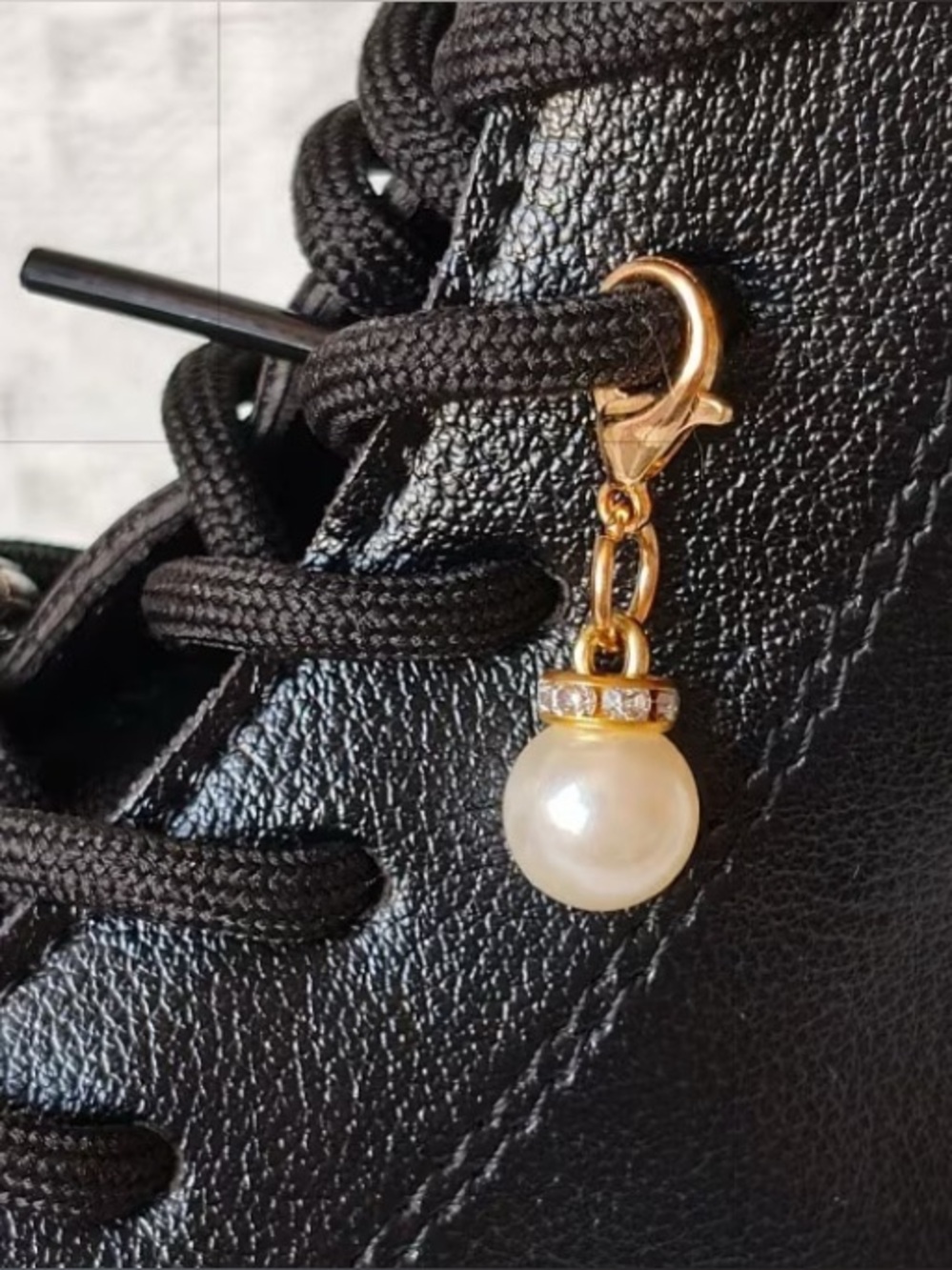 Gold Pearl Dangle Charm - White Pearl new